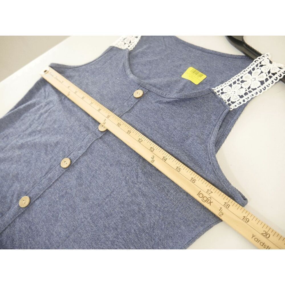 Women's Navy Lace Strap Button-accent Tank Top M - Picture 4 of 7
